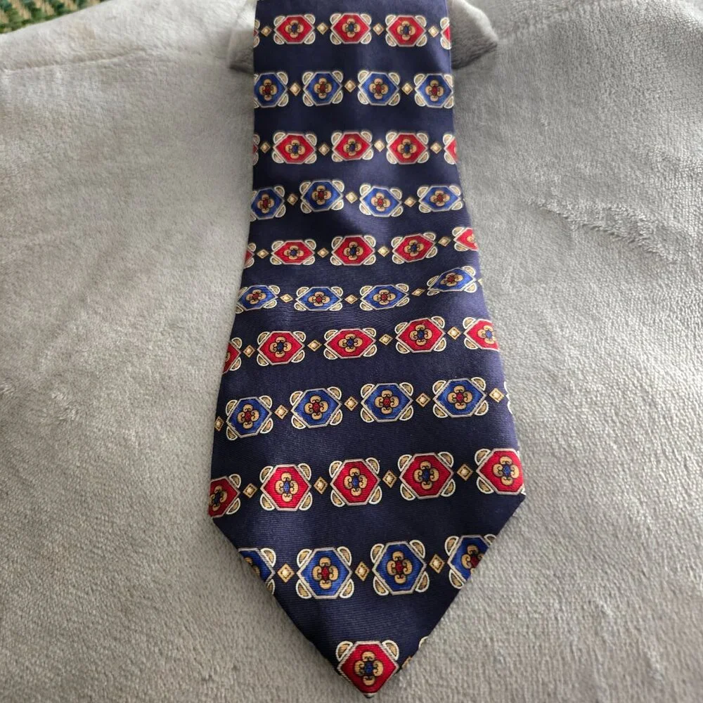 Christian Dior 100% Silk Vintage Luxury Blue Patterned Tie